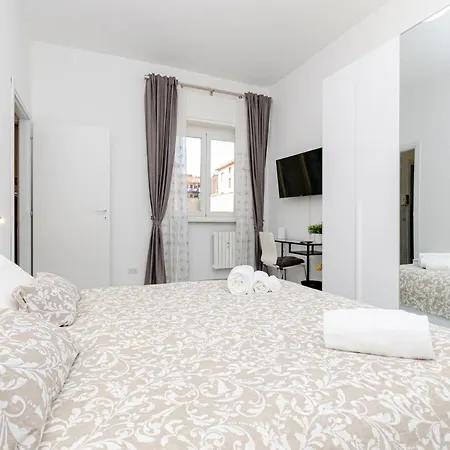 Vivimihome - Crespi House A 3 Minuti Dalla Metro Milan Exterior photo