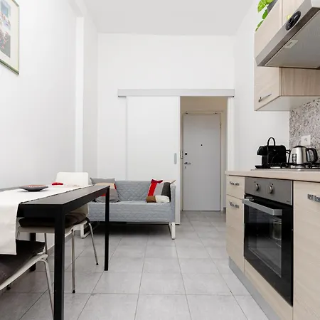 Vivimihome - Crespi House A 3 Minuti Dalla Metro Milan Exterior photo